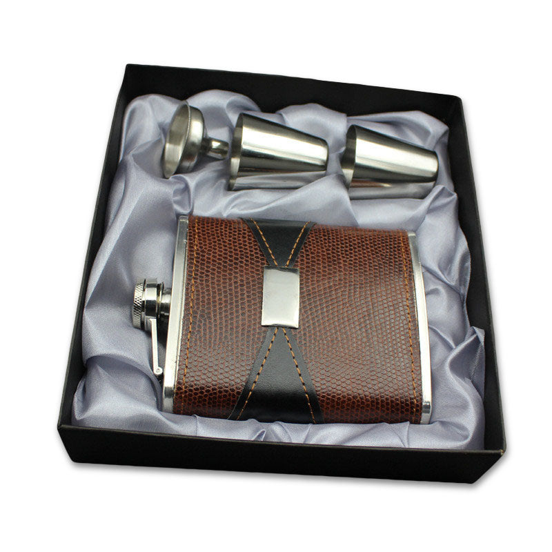 7oz Stainless Steel Portable Whiskey Hip Flask Foreskin Embossed Pot PU Leather Mini Jug Bottles Flagon Set Gift Box with Cup and Funnel